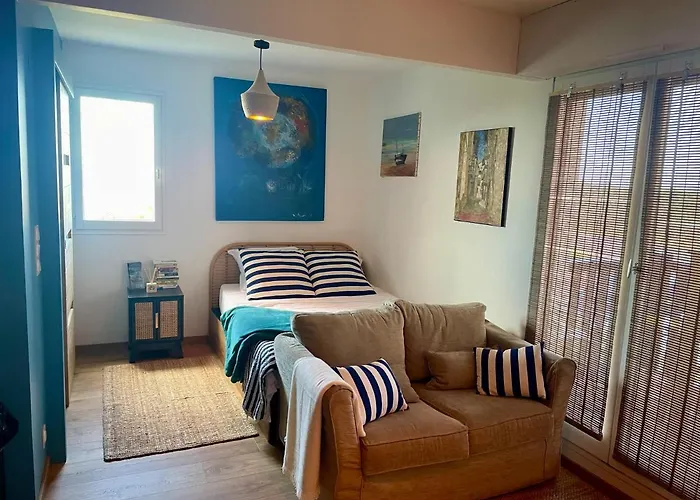 Joli Près Du Front De Appartamento