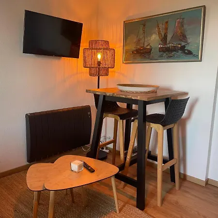 Joli Pres Du Front De Apartmán *